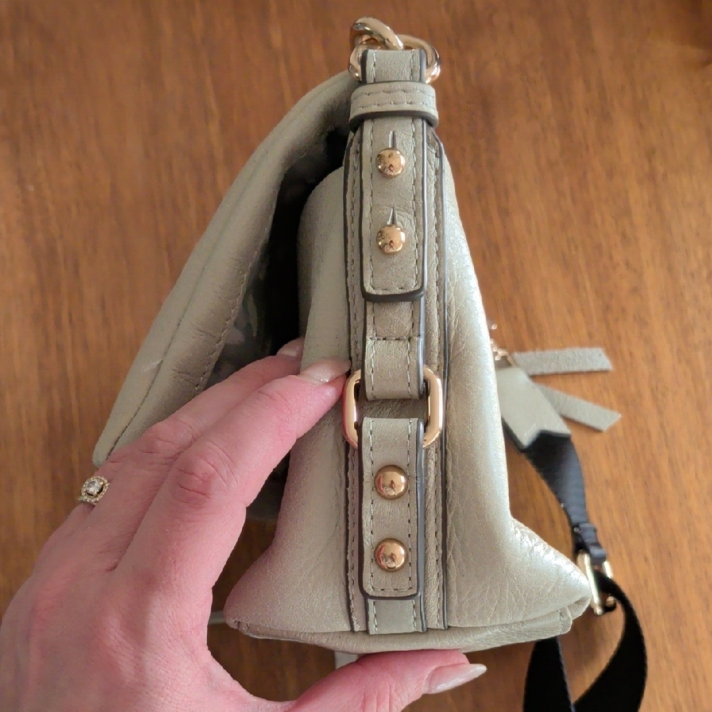 Aimee Kestenberg Zip Me Up Elephant Gray Crossbody Bag - Picture 9 of 11
